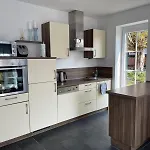 Haus Am Dorfteich C Kinderfreundlic * Фемарн