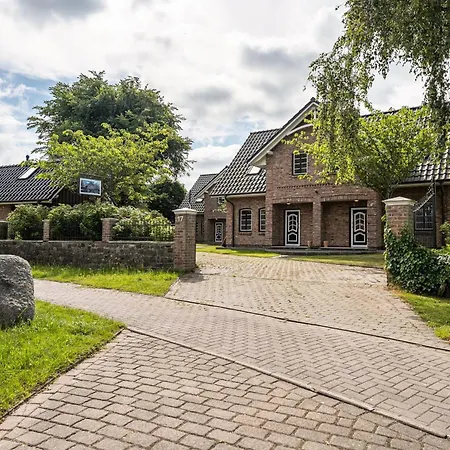 Haus Am Dorfteich C Kinderfreundlic Femern