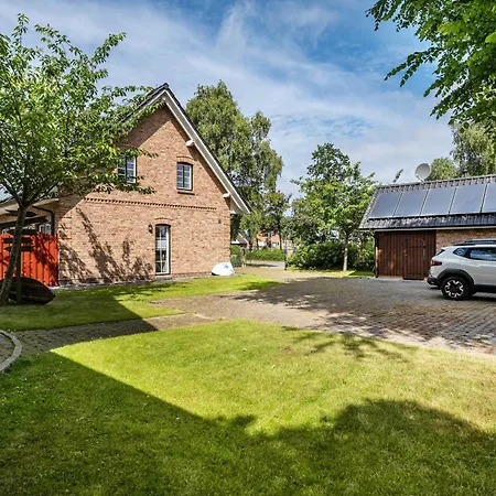 Haus Am Dorfteich C Kinderfreundlic * Femern